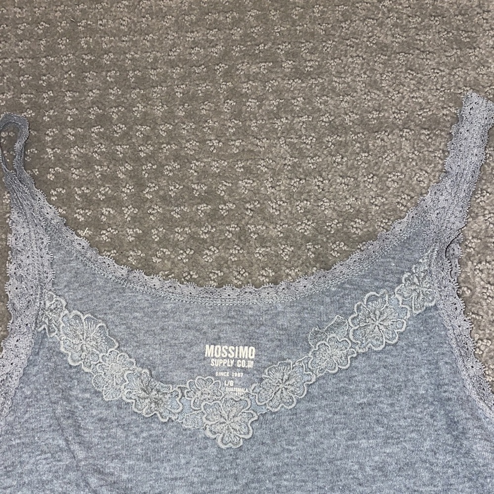 Mossimo Tank Top - Picture 2 of 2